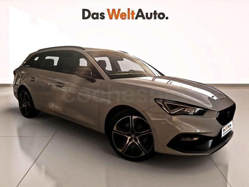 Usado Seat Leon FR 150 CV (110 kW) 2022 Beige Familiar