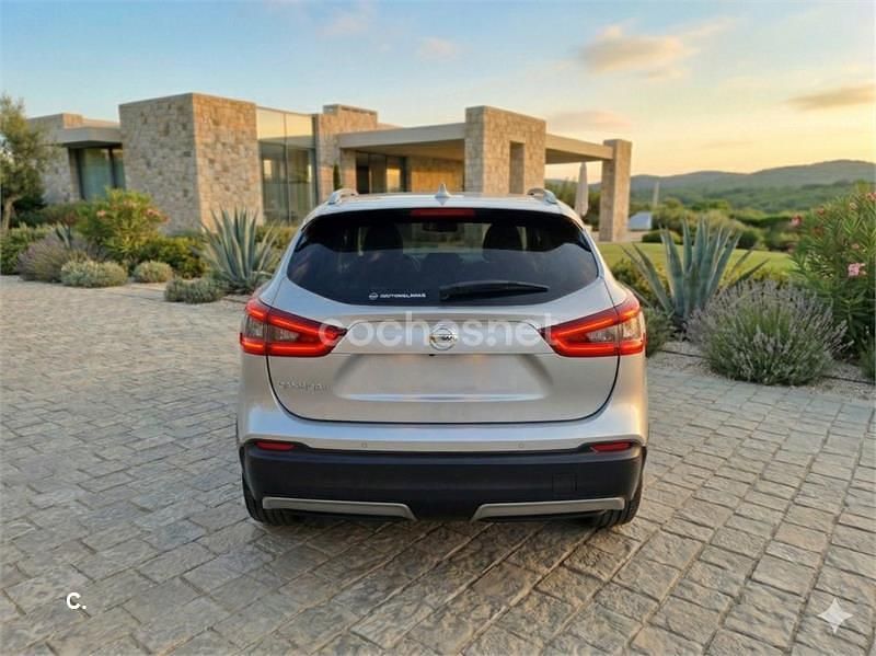 Usado Nissan Qashqai N-Connecta 158 CV (116 kW) 2021 Gris / plata SUV