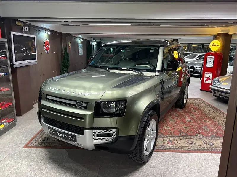 Usado Land Rover Defender SE 249 CV (183 kW) 2022 Verde SUV