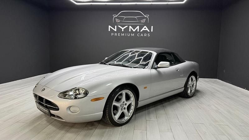 Usado Jaguar XK8 298 CV (219 kW) 2005 Gris Descapotable