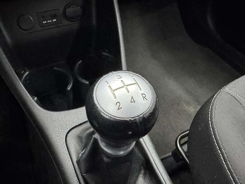 Usado Kia Picanto 69 CV (50 kW) 2015 Negro Utilitario