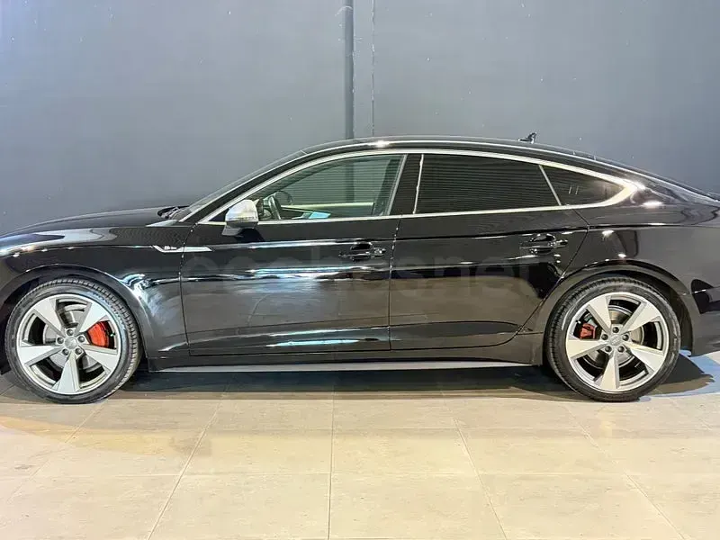 Usado Audi A5 Sportback Sport 218 CV (160 kW) 2018 Negro Utilitario