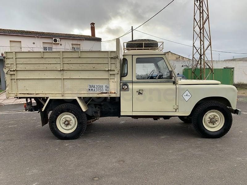Usado Land Rover Range Rover 113 CV (83 kW) 1986 Beige SUV