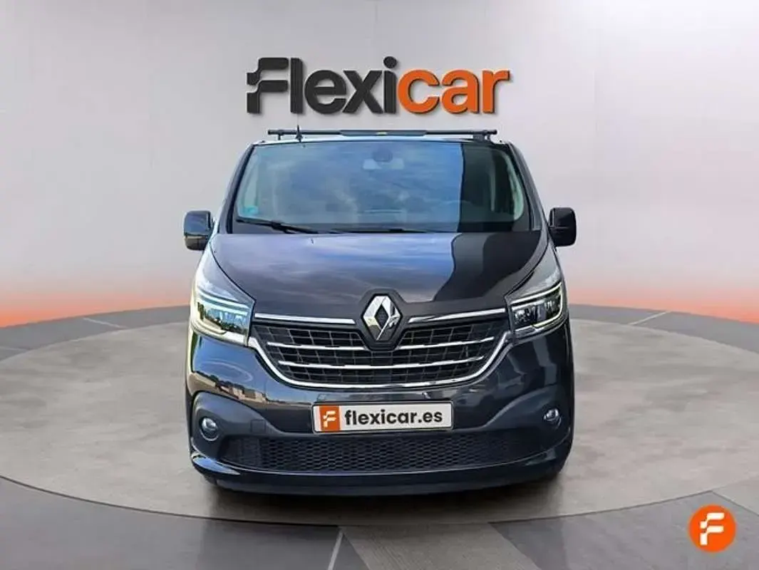 Usado Renault Trafic LIMITED 120 CV (88 kW) 2019 Negro Monovolumen