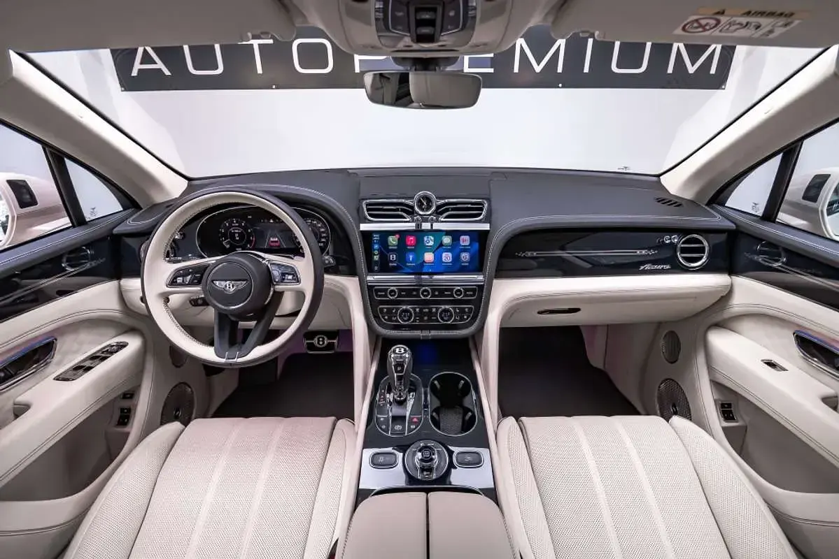 Usado Bentley Bentayga 549 CV (403 kW) 2025 Blanco SUV