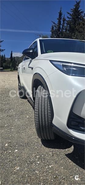 Używany MG HS Luxury 162 KM (119 kW) 2025 Biały SUV