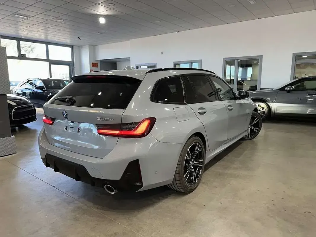 Usado BMW 330e M Sport 292 CV (214 kW) 2022 Utilitario
