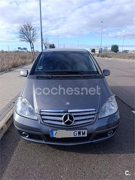 Gris / plata Usado 2010 Mercedes A180 Avantgarde Monovolumen | 6000 € (Precio justo) - Imagen 1/4