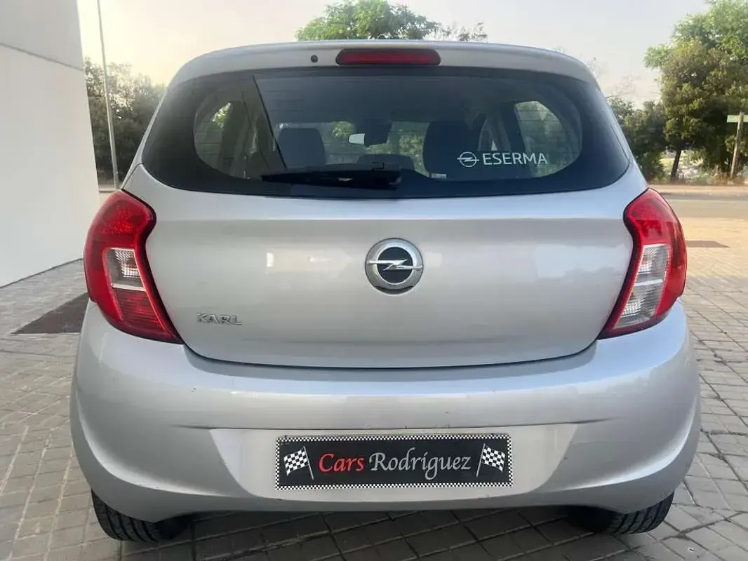 Usado Opel Karl Selective 75 CV (55 kW) 2016 Plateado Utilitario