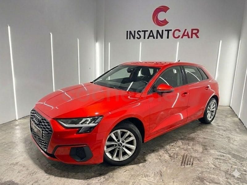 Usado Audi A3 110 CV (80 kW) 2021 Rojo Berlina