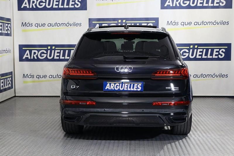 Usado Audi Q8 S-Line 340 CV (250 kW) 2022 Negro SUV