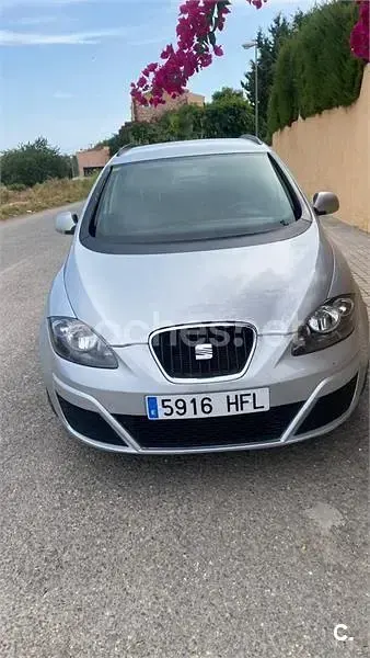 Usado Seat Altea XL 90 CV (66 kW) 2011 Gris / plata Monovolumen