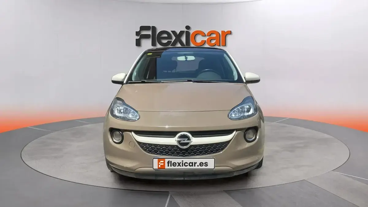 Usado Opel Adam Glam 101 CV (74 kW) 2017 Marrón Utilitario