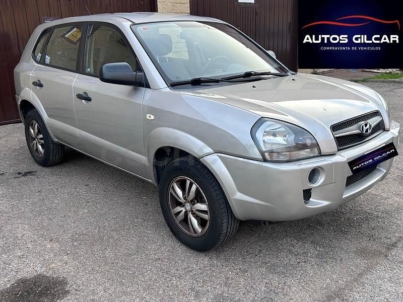 Usado Hyundai Tucson Comfort 140 CV (102 kW) 2010 Gris / plata SUV