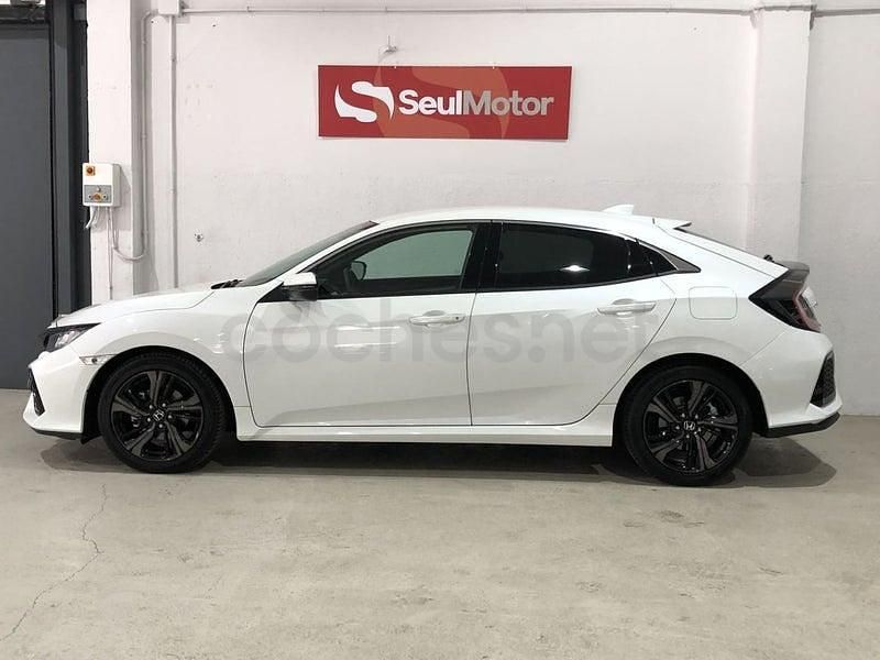 Usado Honda Civic Elegance 126 CV (92 kW) 2020 Blanco Berlina