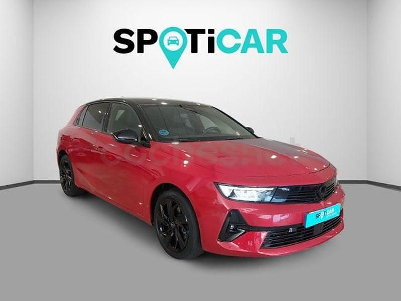 Usado Opel Astra GS Line 130 CV (95 kW) 2022 Rojo Berlina