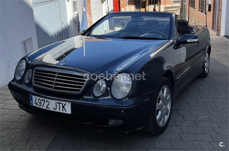 Usado Mercedes CLK200 Avantgarde 136 CV (100 kW) 2000 Negro Descapotable