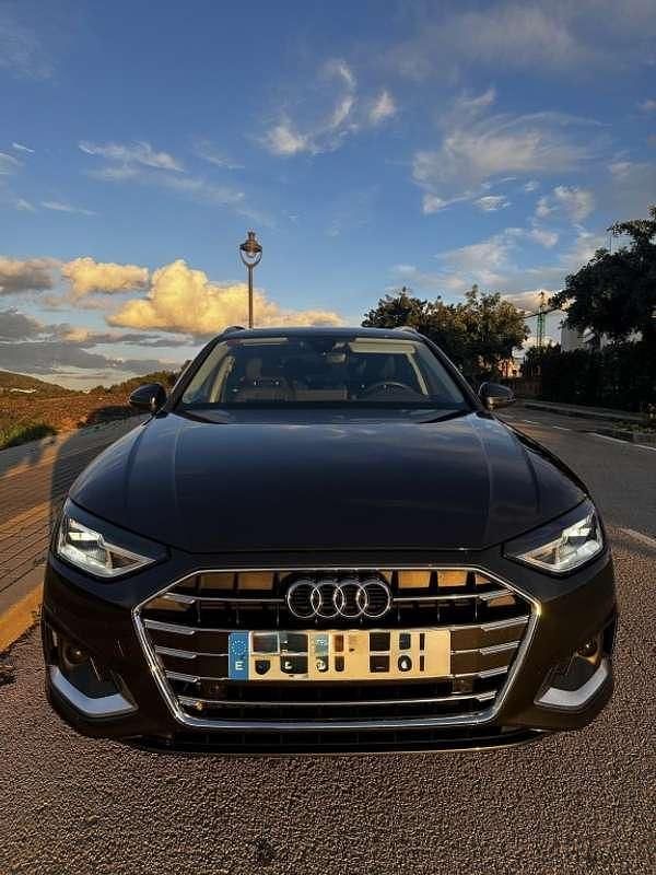 Usado Audi A4 Advanced 163 CV (119 kW) 2021 Gris Familiar