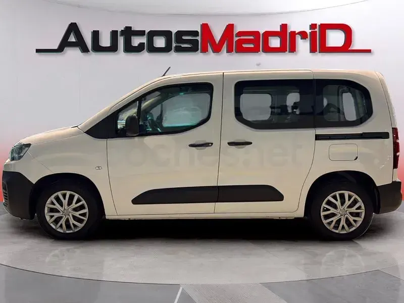Usado Citroën e-Berlingo Live 102 CV (75 kW) 2021 Blanco Monovolumen
