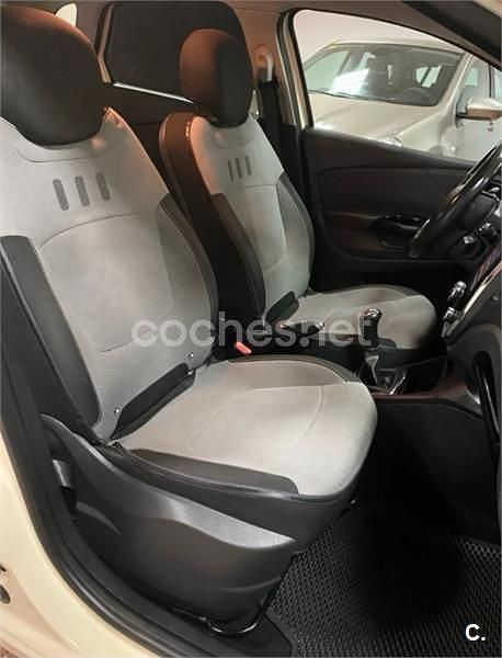 Używany Renault Captur Zen 90 KM (66 kW) 2017 Beżowy SUV