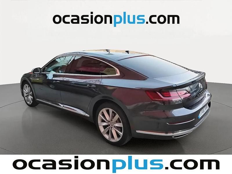 Usado VW Arteon Elegance 190 HP (139 kW) 2018 Cinzento Sedan