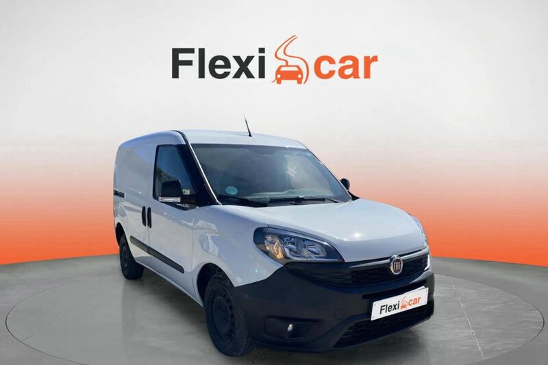 Blanco Usado 2022 Fiat Doblò Monovolumen | 11.490 € (Super precio) - Imagen 1/4