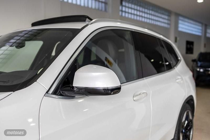 Usado BMW iX3 Comfort Edition 210 kW (286 CV) 2021 Blanco SUV