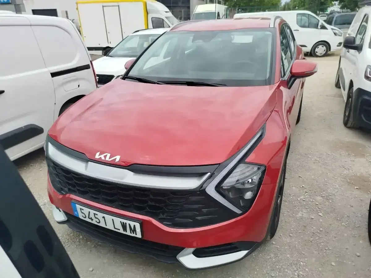 Usado Kia Sportage 152 CV (111 kW) 2022 Rojo SUV