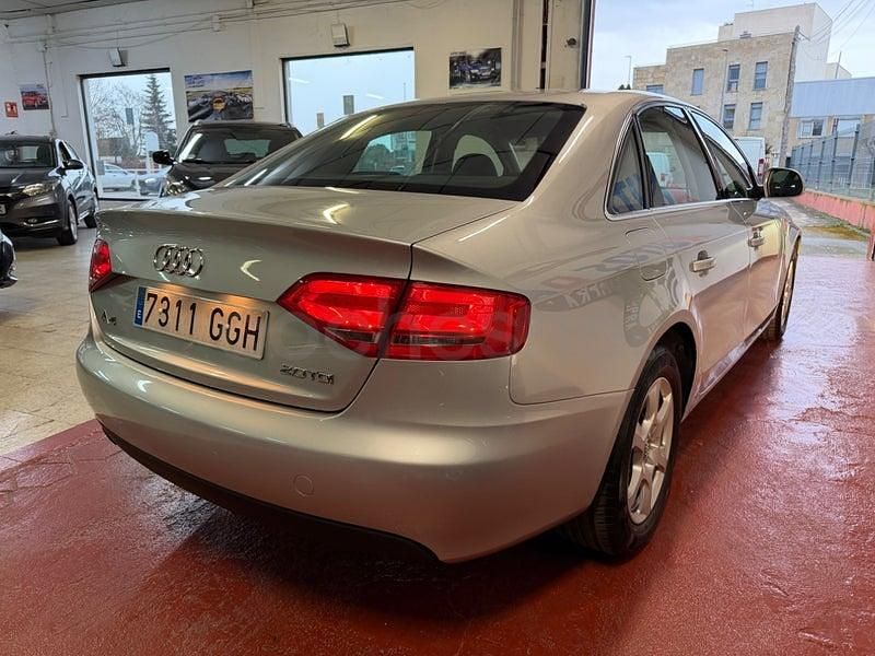 Usado Audi A4 143 CV (105 kW) 2009 Gris / plata Berlina