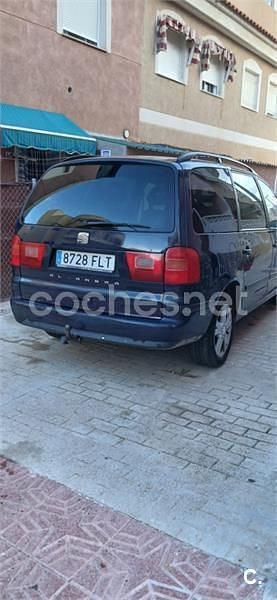 Usado Seat Alhambra Sport 115 CV (84 kW) 2007 Azul Monovolumen