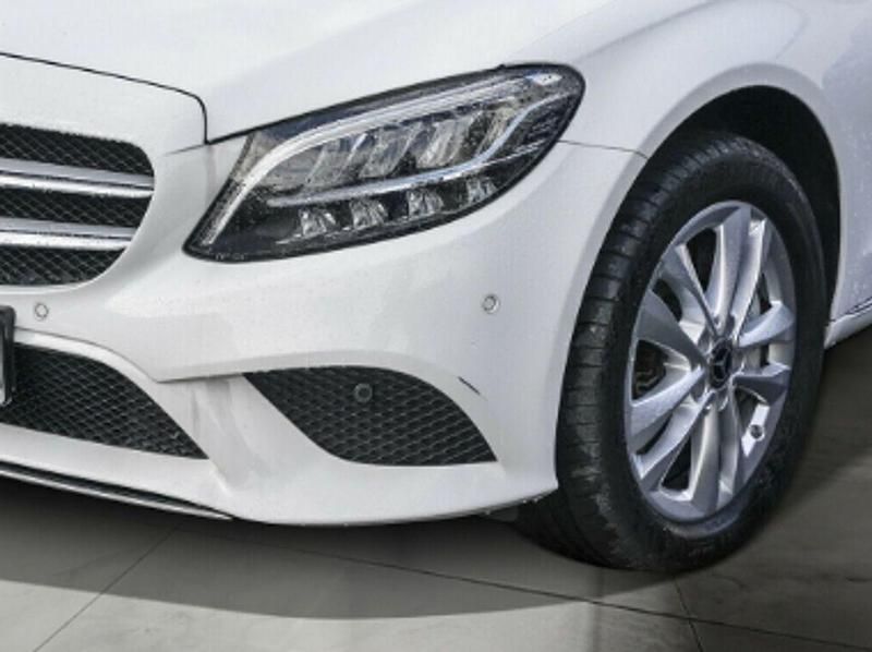 Usado Mercedes C400 Avantgarde 2018 Blanco metalizado Berlina