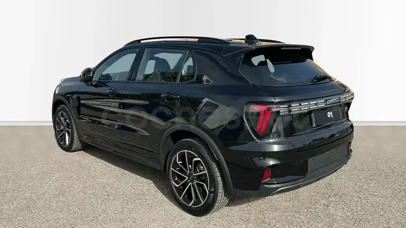 Usado Lynk & Co 01 276 CV (202 kW) 2026 Negro SUV