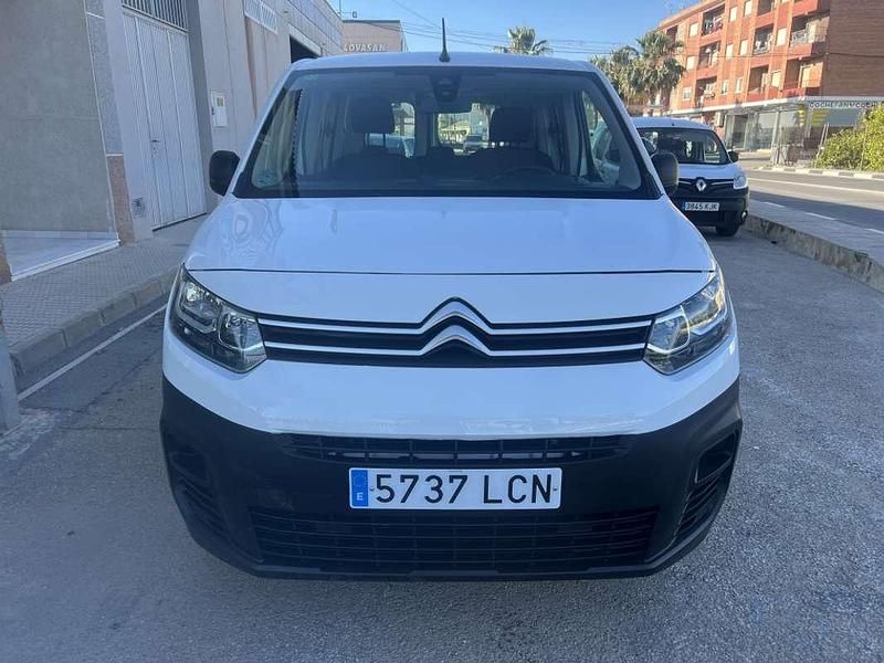 Usado Citroën Berlingo Feel 102 CV (75 kW) 2019 Blanco Monovolumen