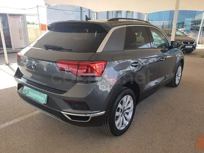 Usado VW T-Roc Advance 115 CV (84 kW) 2021 Marrón SUV