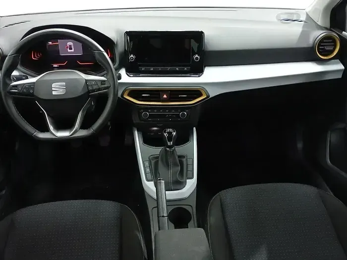 Usado Seat Arona Style 115 CV (84 kW) 2025 Gris SUV