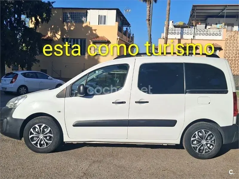 Usado Citroën Berlingo Feel 100 CV (73 kW) 2018 Blanco Monovolumen