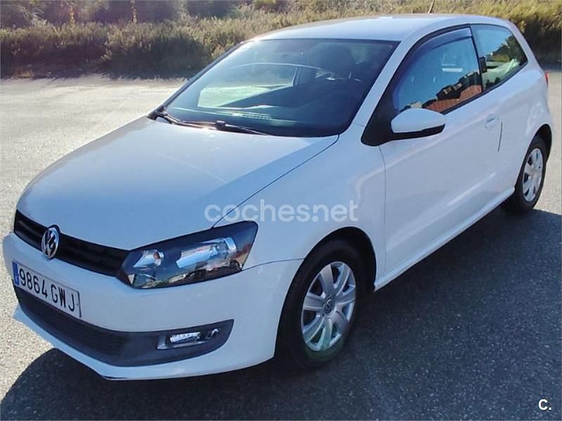 Usado VW Polo Advance 70 CV (51 kW) 2010 Blanco Utilitario