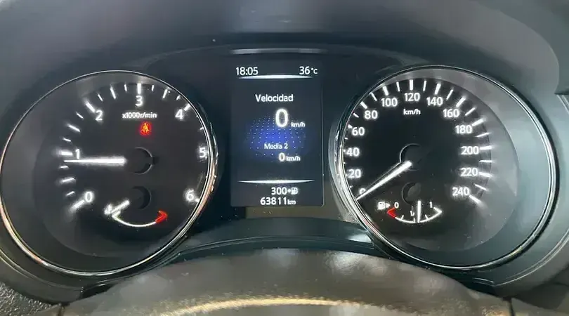Usado Nissan Pulsar Acenta 110 CV (80 kW) 2017 Bronce metalizado Utilitario