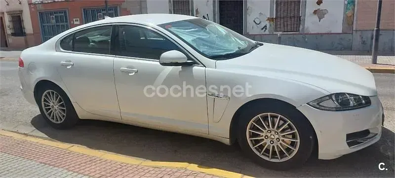 Usado Jaguar XF Classic 190 CV (139 kW) 2013 Blanco Berlina