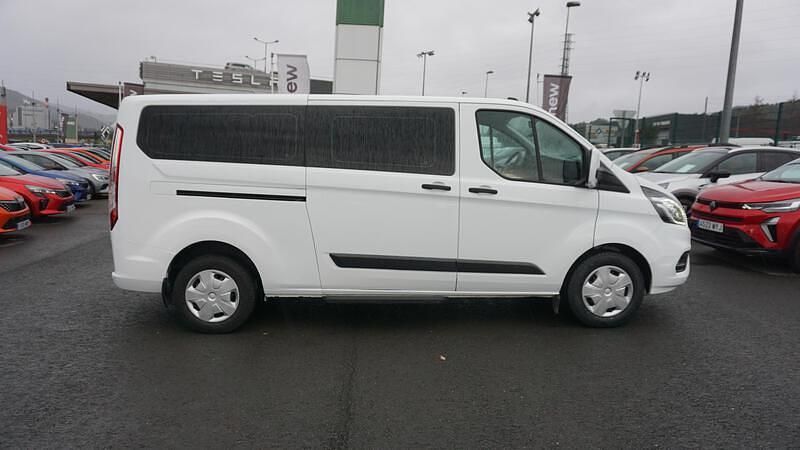 Usado Ford Transit Custom Trend 130 CV (95 kW) 2023 Blanco Familiar
