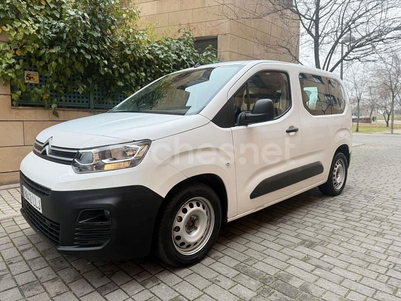 Usado Citroën Berlingo Live 102 CV (75 kW) 2020 Blanco Monovolumen