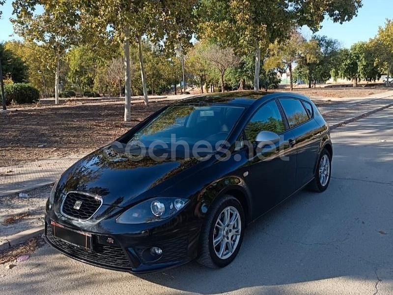 Negro Usado 2012 Seat Leon FR Berlina | 8600 € (Buen precio) - Imagen 1/4