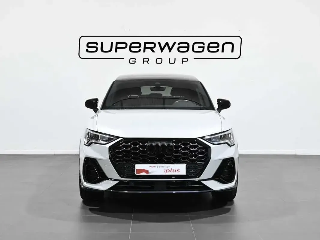 Usado Audi Q3 Sportback Ambiente 150 CV (110 kW) 2022 Plateado SUV