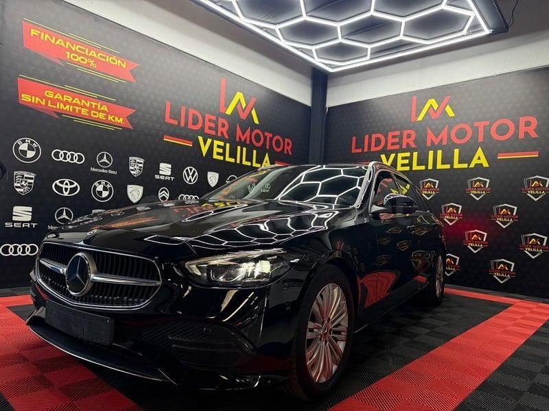 Usado Mercedes C200 163 CV (119 kW) 2023 Negro Familiar