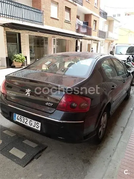 Usado Peugeot 407 110 CV (80 kW) 2008 Negro Berlina
