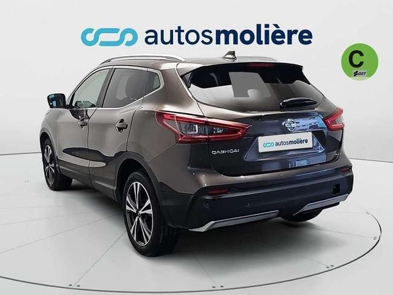 Usado Nissan Qashqai N-Connecta 131 CV (96 kW) 2017 Marrón SUV
