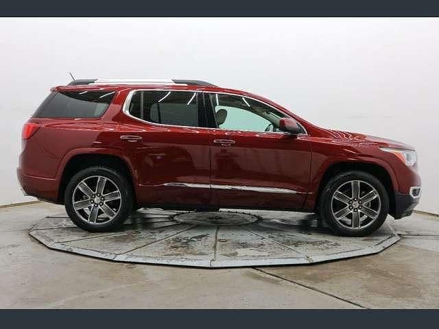 Usado GMC Acadia 310 CV (228 kW) 2019 Rojo SUV