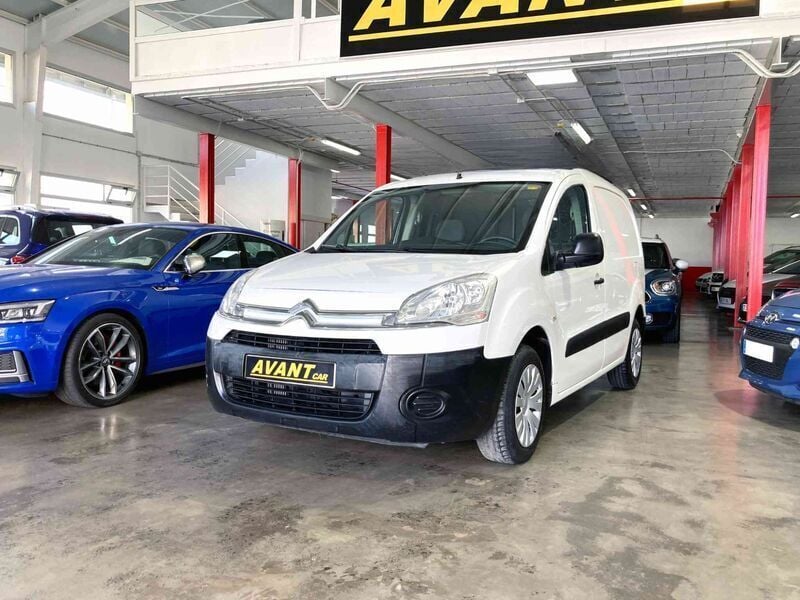 Usado Citroën Berlingo 75 CV (55 kW) 2016 Blanco Monovolumen