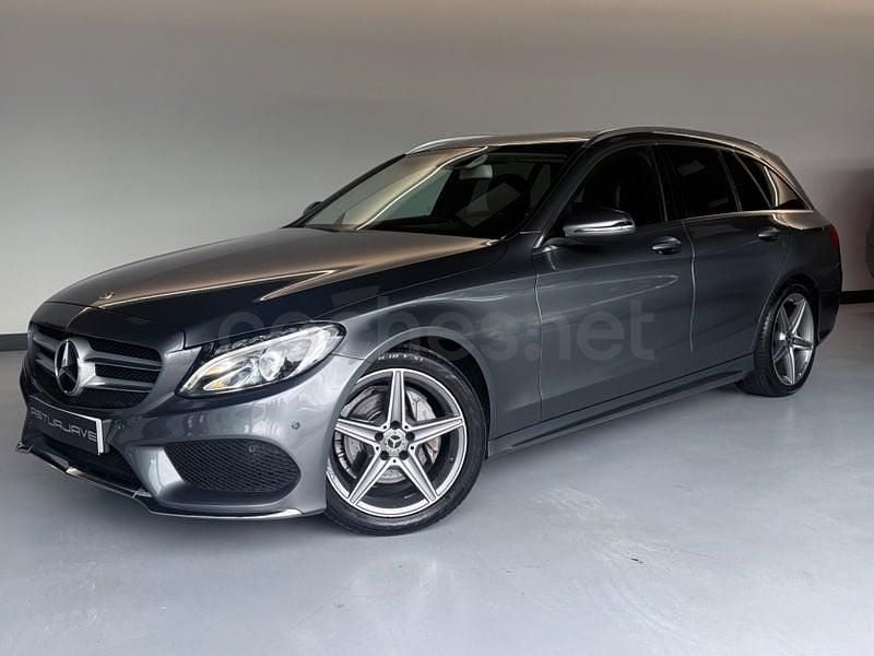 Usado Mercedes C220 194 CV (142 kW) 2018 Gris / plata Familiar