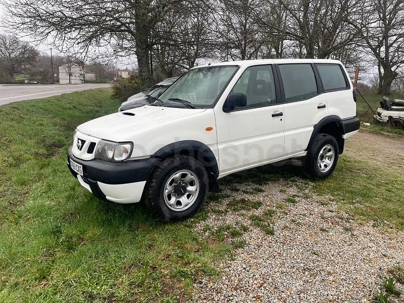 Usado Nissan Terrano Comfort 125 CV (91 kW) 2004 Blanco SUV